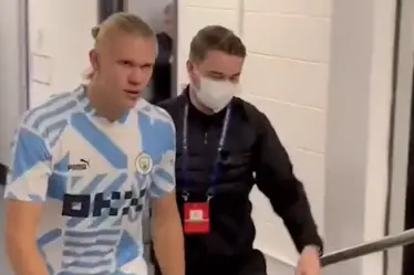 Ce que l'attaquant de Man City Erling Haaland a dit au personnel du Borussia Dortmund dans le tunnel après le match - 18