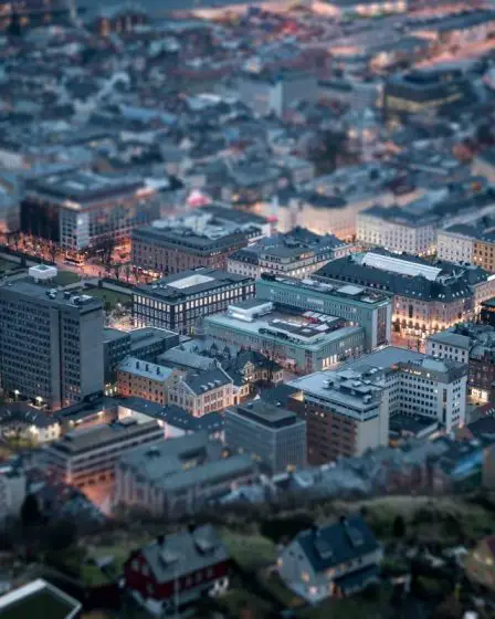 La police recherche un auteur après un vol sous la menace d'un couteau à Bergen - 30