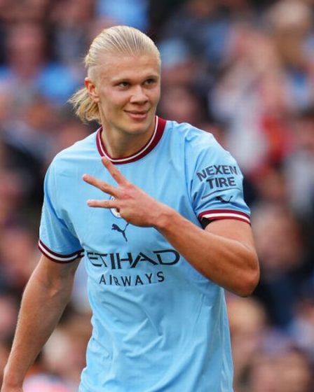 La star de Man City Erling Haaland comparée à l'attaquant de Manchester United Cristiano Ronaldo - 22