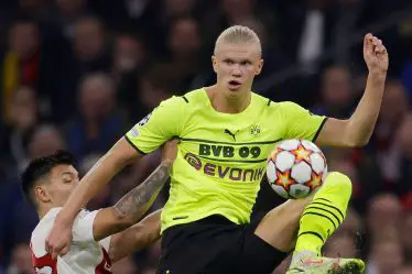 L'entraîneur de Manchester United, Erik ten Hag, s'exprime sur le duel entre Lisandro Martinez et Erling Haaland - 16