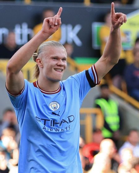L'as de Man City, Erling Haaland, a battu le record de 36 ans alors que la prédiction de "100 buts" était faite 31 L'as de Man City, Erling Haaland, a battu le record de 36 ans alors que la prédiction de "100 buts" était faite - 30