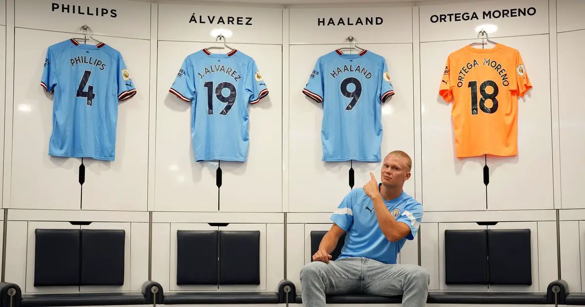 Pep Guardiola crédite le vestiaire de Man City pour le départ d'Erling Haaland 4 Pep Guardiola crédite le vestiaire de Man City pour le départ d'Erling Haaland - 3