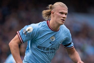 Alan Shearer envoie un message à la star de Man City Erling Haaland sur son record de Premier League - 18