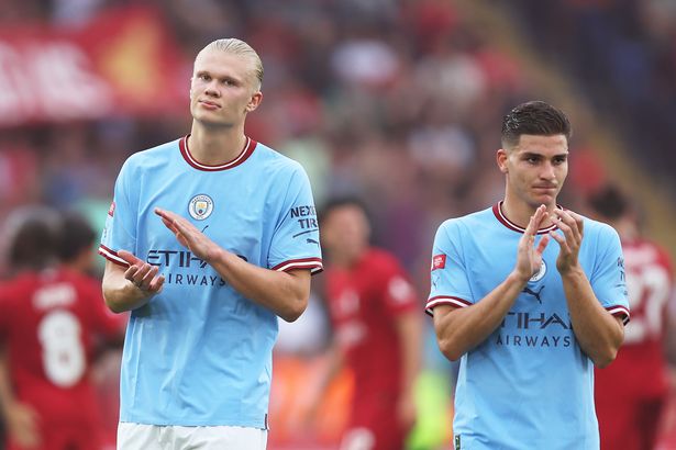 Julian Alvarez pourrait bientôt apprendre sa place dans l'ordre hiérarchique de Man City - Daniel Murphy 7 Julian Alvarez serait le choix naturel pour remplacer Haaland s'il se blesse
