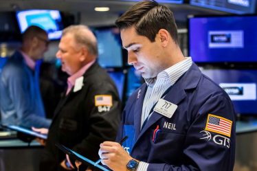 Wall Street a secoué l'effondrement de la crypto - terminé dans le rouge - 16