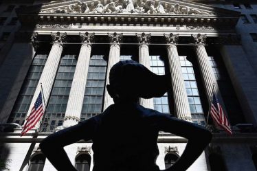 La chute s'accélère à Wall Street, mais Meta monte en flèche après l'annonce de licenciements massifs - 18
