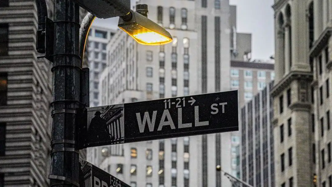 Wall Street baisse légèrement | DN - 7