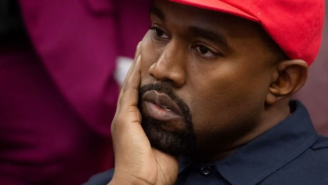 Adidas ouvre une enquête à la suite d'allégations selon lesquelles des employés auraient été victimes "d'abus verbaux et de tirades vulgaires" de la part de Kanye West 4 Adidas ouvre une enquête à la suite d'allégations selon lesquelles des employés auraient été victimes "d'abus verbaux et de tirades vulgaires" de la part de Kanye West - 3