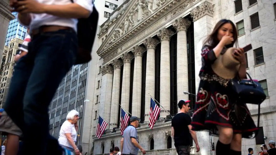 Wall Street est sous le choc après une croissance plus forte que prévu au troisième trimestre - 3