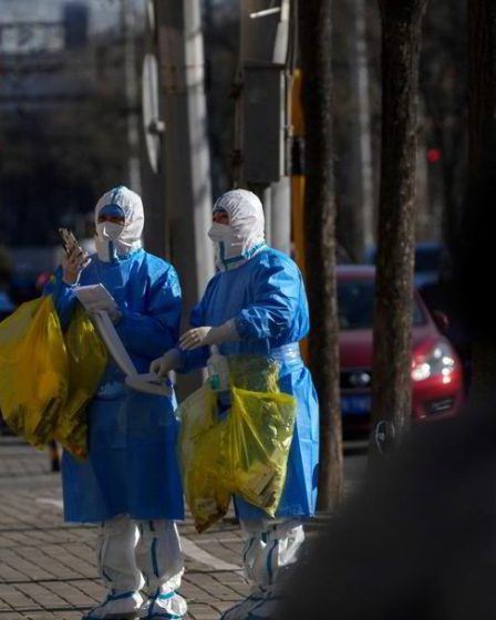 La Chine assouplit les mesures de contrôle des infections : - Les autorités ont perdu au moins un an - 4