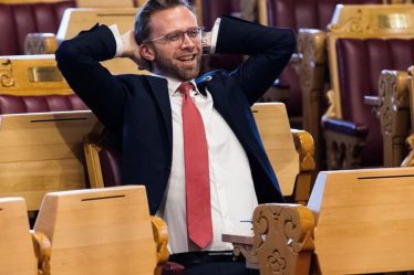 Le leader de droite Nikolai Astrup a augmenté ses revenus de 1 615 % en 2021 - 18