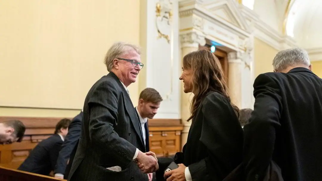 Le milliardaire Petter Olsen a perdu un différend fiscal de longue date devant la Cour suprême 4 Le milliardaire Petter Olsen a perdu un différend fiscal de longue date devant la Cour suprême - 3