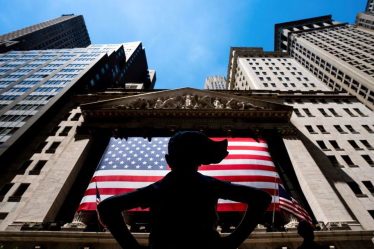Wall Street chute pour le troisième jour consécutif - 16