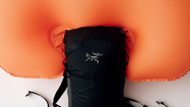Ortovox et Arcteryx s'associent pour un sac ballon Litric pour les skieurs - 3