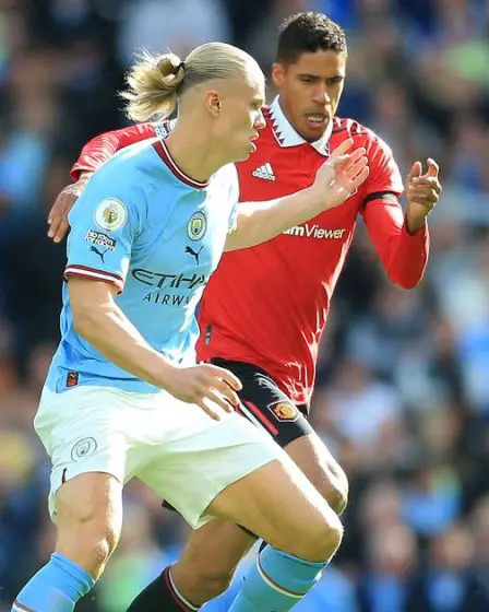 Erik ten Hag a déclaré que deux joueurs de Manchester United pouvaient arrêter l'attaquant de Man City Erling Haaland - 10