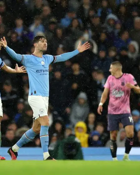 La star de Man City, Erling Haaland, a déclaré qu'il avait de la "chance" alors que John Stones accuse Everton de perdre du temps - 18