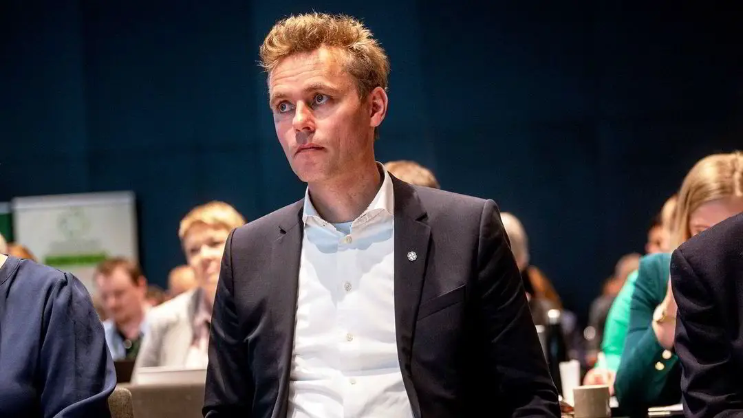 Ola Borten Moe contre les projets norvégiens d'hydrogène : - À des années-lumière d'être prudent ou sensé 4 Ola Borten Moe contre les projets norvégiens d'hydrogène : - À des années-lumière d'être prudent ou sensé - 3