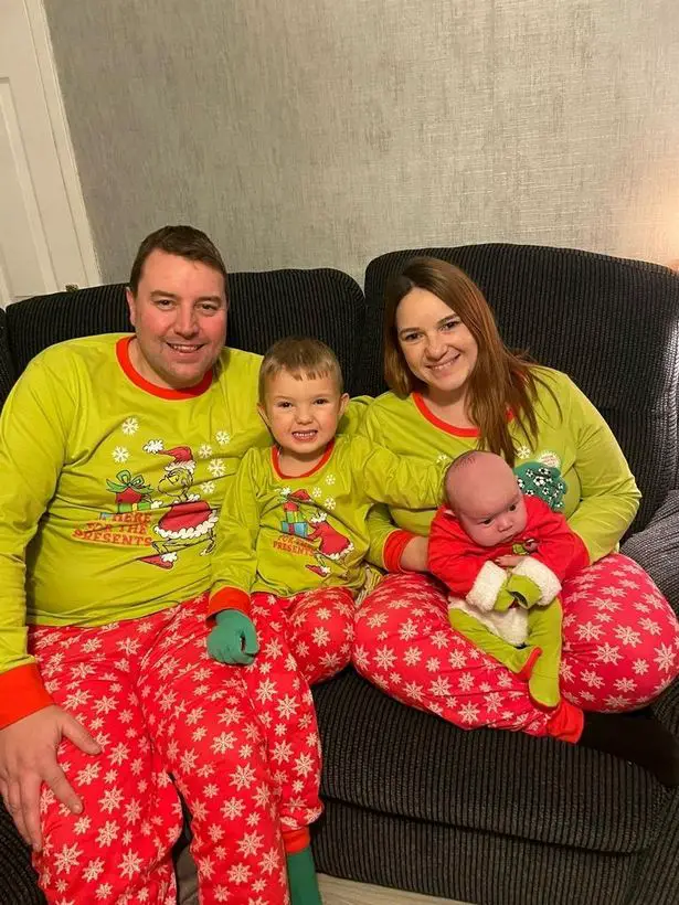 Adorable réaction d'un fan de Man City, 4 ans, après avoir obtenu un cadeau "inestimable" sur le thème d'Erling Haaland 28 Adorable réaction d'un fan de Man City, 4 ans, après avoir obtenu un cadeau "inestimable" sur le thème d'Erling Haaland - 27