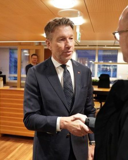 Le gouvernement et les acteurs de la vie active s'accordent à dire que le développement de plus de puissance est la solution à la crise de l'électricité - 32