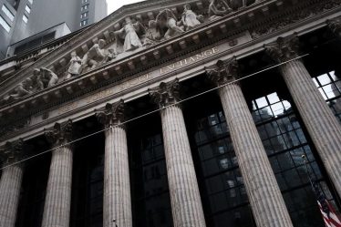 Les grandes banques tirent Wall Street vers le bas - Tesla chute de 5% après la baisse des prix - 20