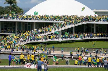 Les partisans de Bolsonaro ont pris d'assaut le Congrès, la Cour suprême et le palais présidentiel du Brésil - 16