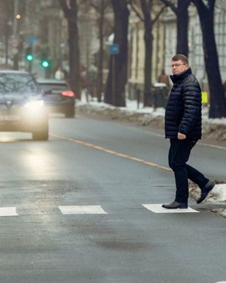 Un client de Tesla a demandé le remboursement lorsque le siège du conducteur du modèle haut de gamme s'est détaché. La compagnie de voitures électriques a répondu par un procès - 1