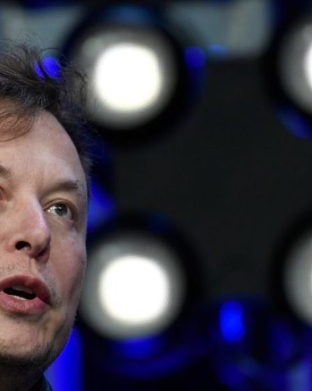 Musk exhorte les employés à ne pas se soucier de la "folie boursière" - 1