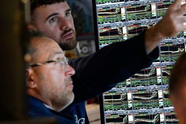 Les investisseurs vendent plus qu'ils n'achètent à Wall Street : le Nasdaq chute plus que prévu - 18