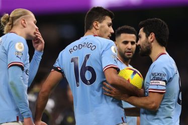 Les coéquipiers de Man City envoient des messages mitigés à Erling Haaland avec une dispute dans le jeu contre Aston Villa – Joe Bray - 20