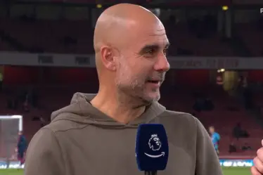 Pep Guardiola explique la sélection de l'équipe de Man City contre Arsenal alors que seuls trois défenseurs sont nommés dans l'alignement - 21