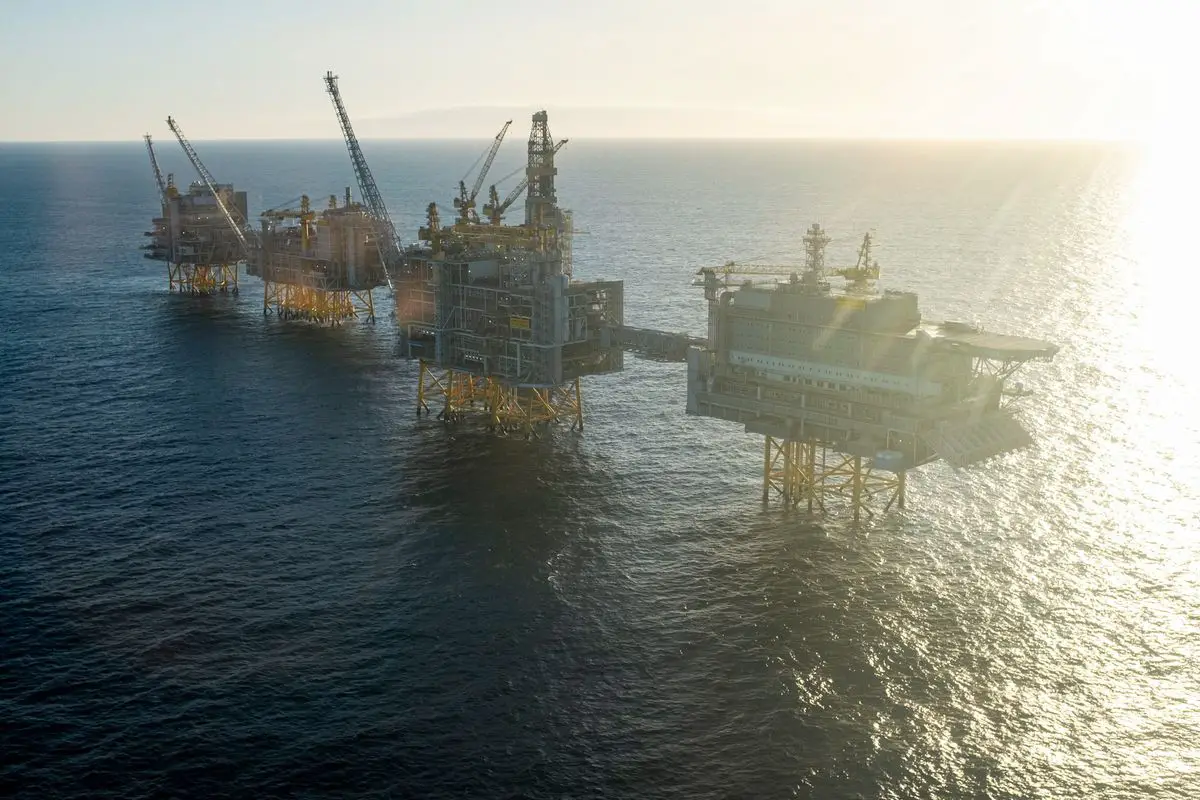 Dans un champ de la mer du Nord, un tableau d'affichage permet de suivre la montée en puissance de la Norvège dans le secteur pétrolier. - 3