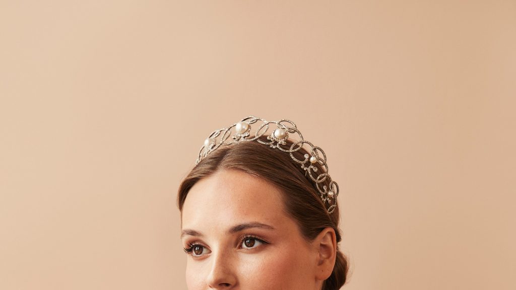 Hvem er prinsesse Ingrid Alexandra av Norge?  Tatleren fordyper seg i livet til den fremtidige dronningen på hennes 19-årsdag.  |  Tatler