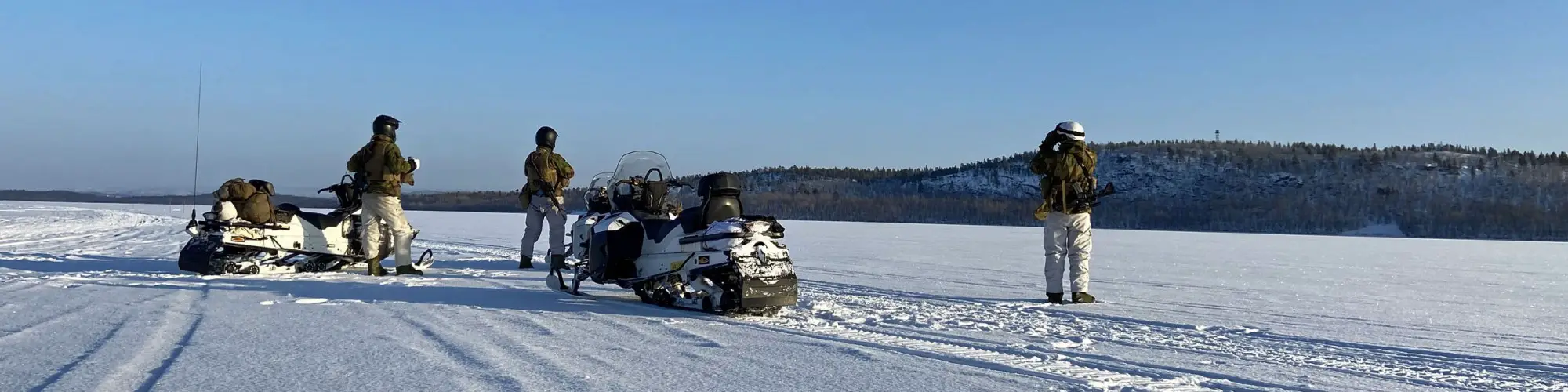 À la frontière arctique de la Norvège avec la Russie, sauver la vie des réfugiés dans le froid extrême est une préoccupation plus importante qu'une invasion militaire. 18 À la frontière arctique de la Norvège avec la Russie, sauver la vie des réfugiés dans le froid extrême est une préoccupation plus importante qu'une invasion militaire. - 17