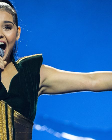 Alessandra remporte le "Grand Prix Melodi" avec "Queen of Kings". 17 Alessandra remporte le "Grand Prix Melodi" avec "Queen of Kings". - 16