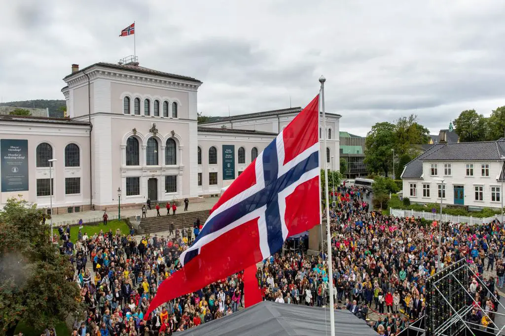 La Norvège finance des recherches pour savoir si la peinture blanche est raciste - 5