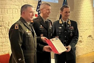 La Garde nationale du Minnesota signe un accord de programme de partenariat d'État avec la Norvège | Article - 22