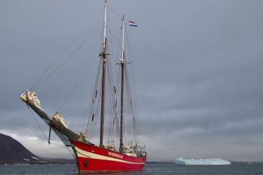 14 adolescents néerlandais sauvés d'un navire échoué en Norvège - 16