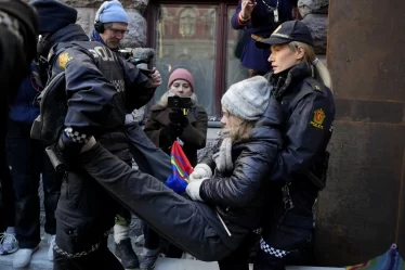 Des protestations obligent le ministre norvégien de l'énergie à annuler son voyage au Royaume-Uni - 20