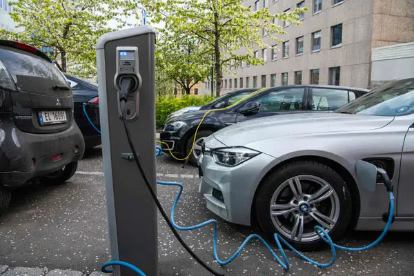En Norvège, Couche-Tard tente de réorganiser les stations-service pour les adapter à l'ère électrique. 88 En Norvège, Couche-Tard tente de réorganiser les stations-service pour les adapter à l'ère électrique. - 87