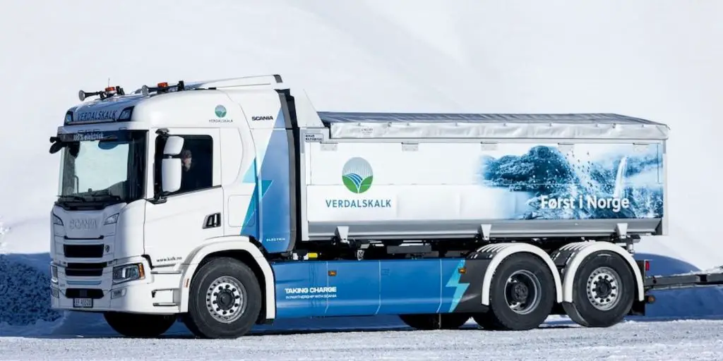 Le plus grand camion électrique de Norvège permettra d'économiser 156 tonnes de CO2 par an 7 Le plus grand camion électrique de Norvège-1