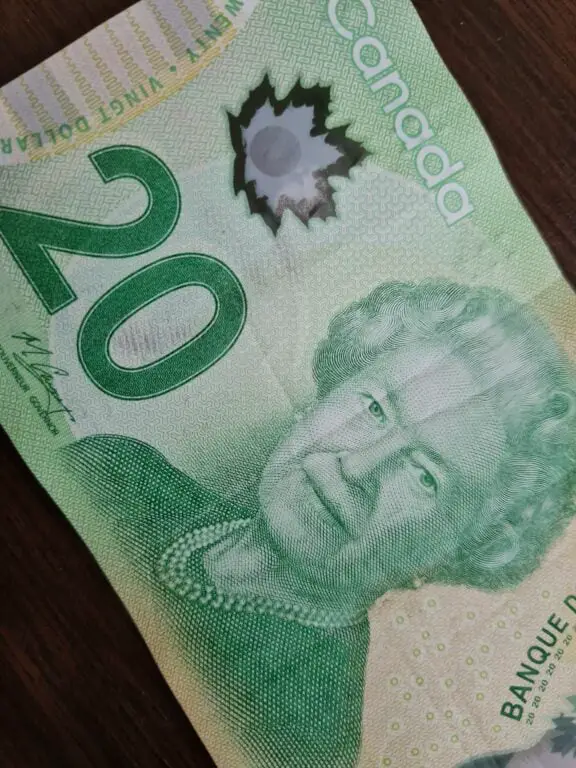 Billet de banque canadien de vingt dollars.