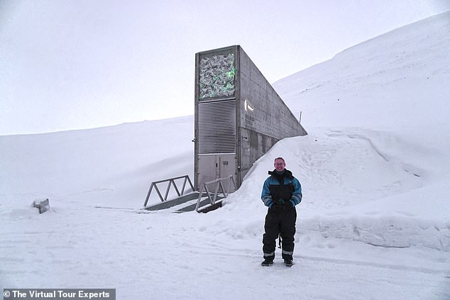 Le permafrost du Spitzberg signifie que les graines devraient rester congelées, même si la centrale de refroidissement de l'installation - qui maintient une température de -0,4 °F (-18 °C) - perd de l'énergie.