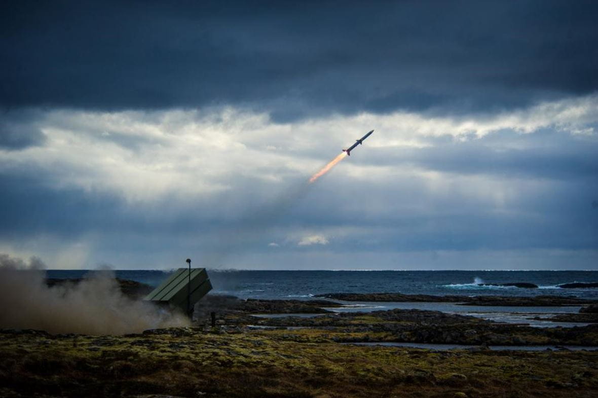 La Norvège va envoyer deux systèmes de défense aérienne NASAMS à l'Ukraine 4 La Norvège va envoyer deux systèmes de défense aérienne NASAMS à l'Ukraine - 3