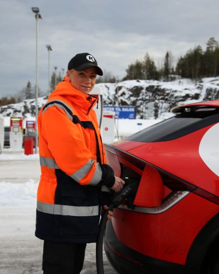En Norvège, Couche-Tard tente de réorganiser les stations-service pour les adapter à l'ère électrique. - 11