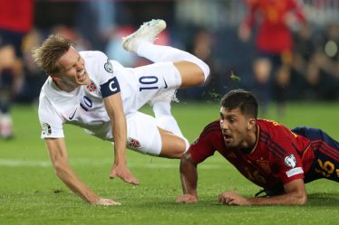 Martin Odegaard réagit à l'horrible défi lancé par Rodri lors de la défaite de la Norvège face à l'Espagne en éliminatoires de l'Euro 2024 - 16