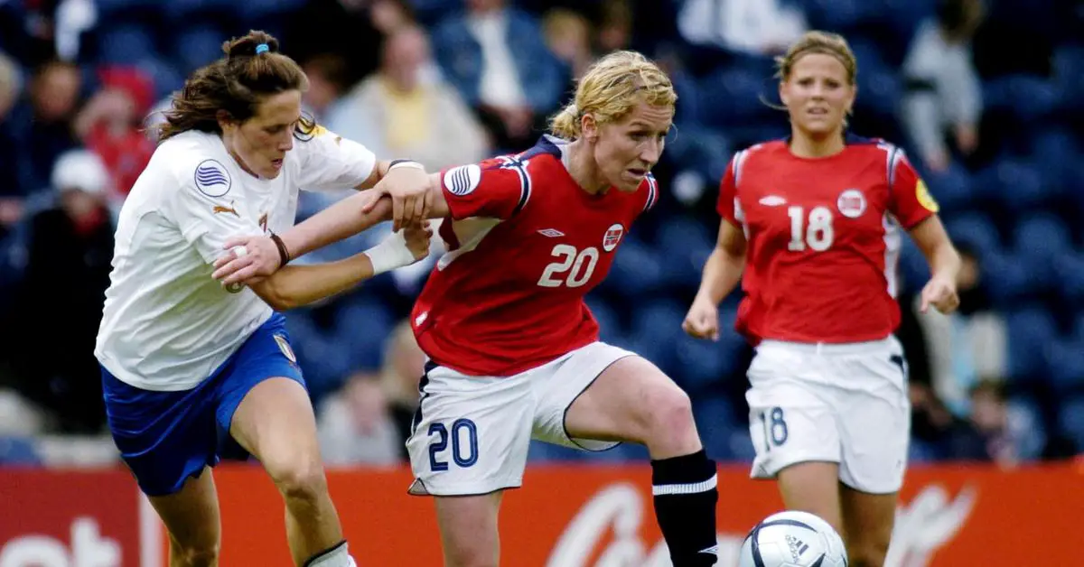 Il est temps d'avoir plus de femmes à la table de l'UEFA, dit la Norvégienne Klaveness - 3