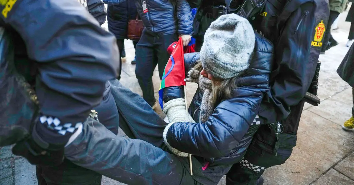 Greta Thunberg détenue par la police norvégienne lors d'une manifestation pro-Sami - 3