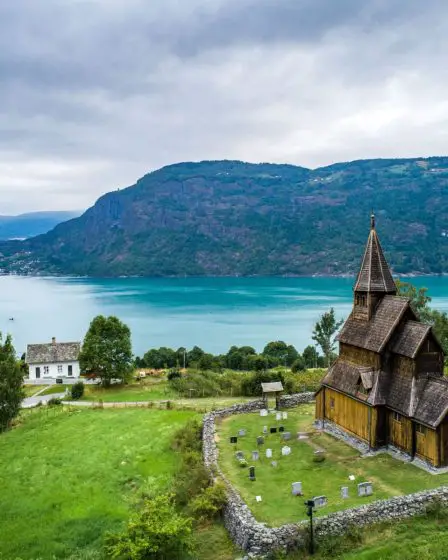 Église d'Urnes Stave : L'église norvégienne de 900 ans, d'inspiration nordique - 1