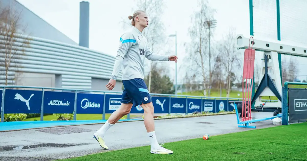 Erling Haaland reprend l'entraînement avec Man City avant le match contre Southampton. 4 Erling Haaland reprend l'entraînement avec Man City avant le match contre Southampton. - 3