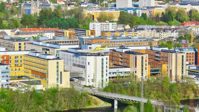 Hôpital St. Olav à Trondheim, Norvège.